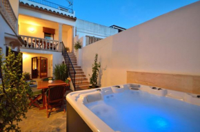 Townhouse with Jacuzzi in Pollensa